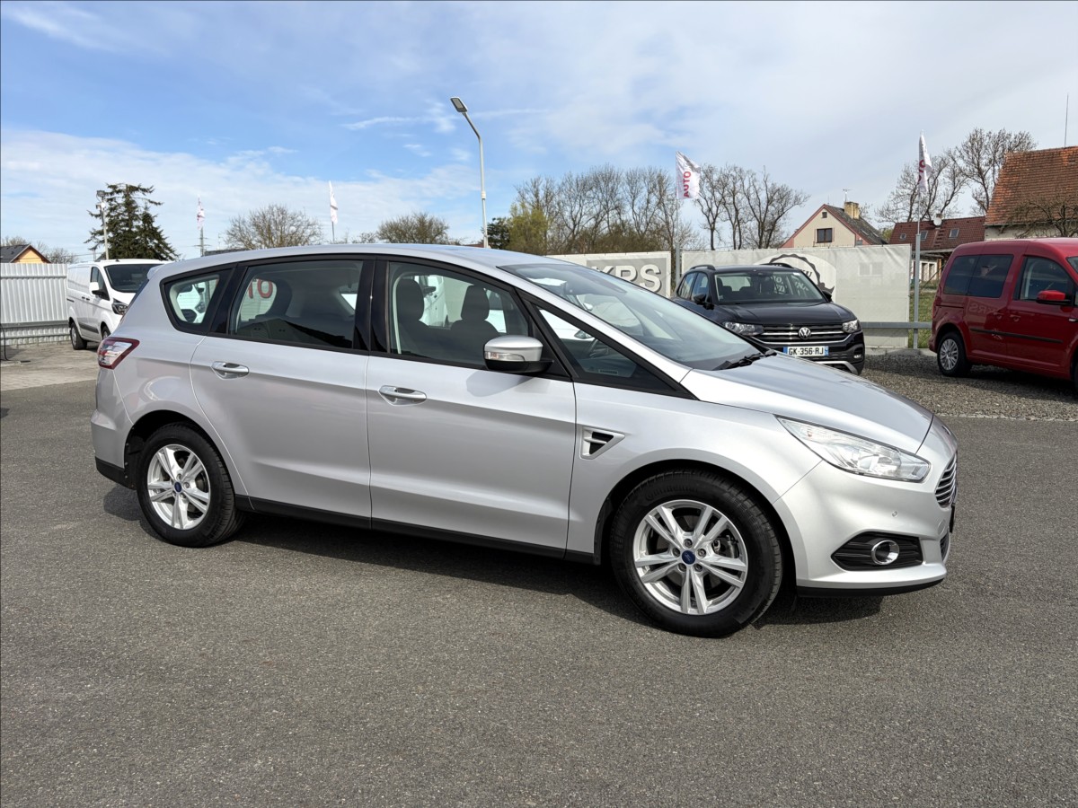 ford-s-max-2-0-tdci-110kw-man-navi-temp-carplay-vyhr-sed - 2