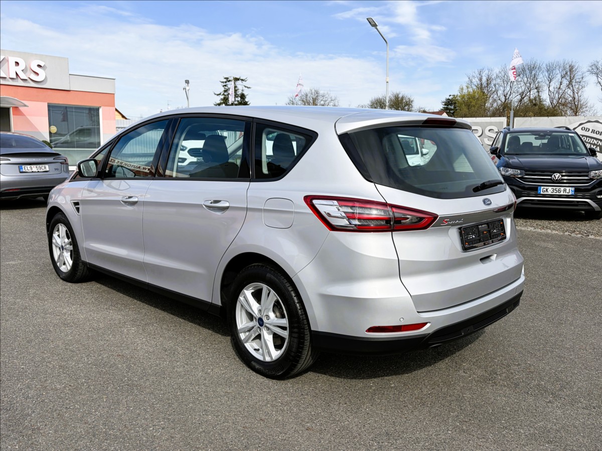 ford-s-max-2-0-tdci-110kw-man-navi-temp-carplay-vyhr-sed - 6