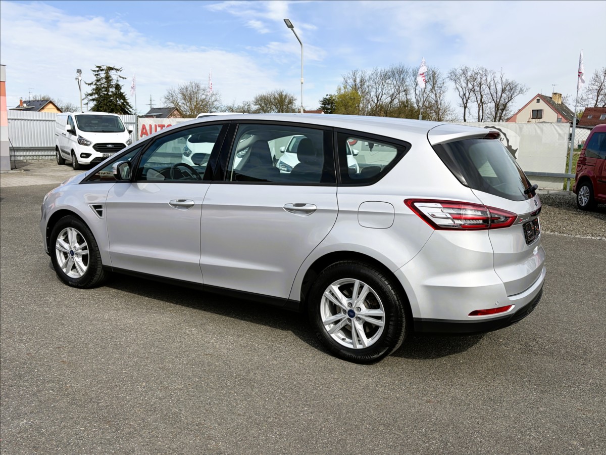ford-s-max-2-0-tdci-110kw-man-navi-temp-carplay-vyhr-sed - 7
