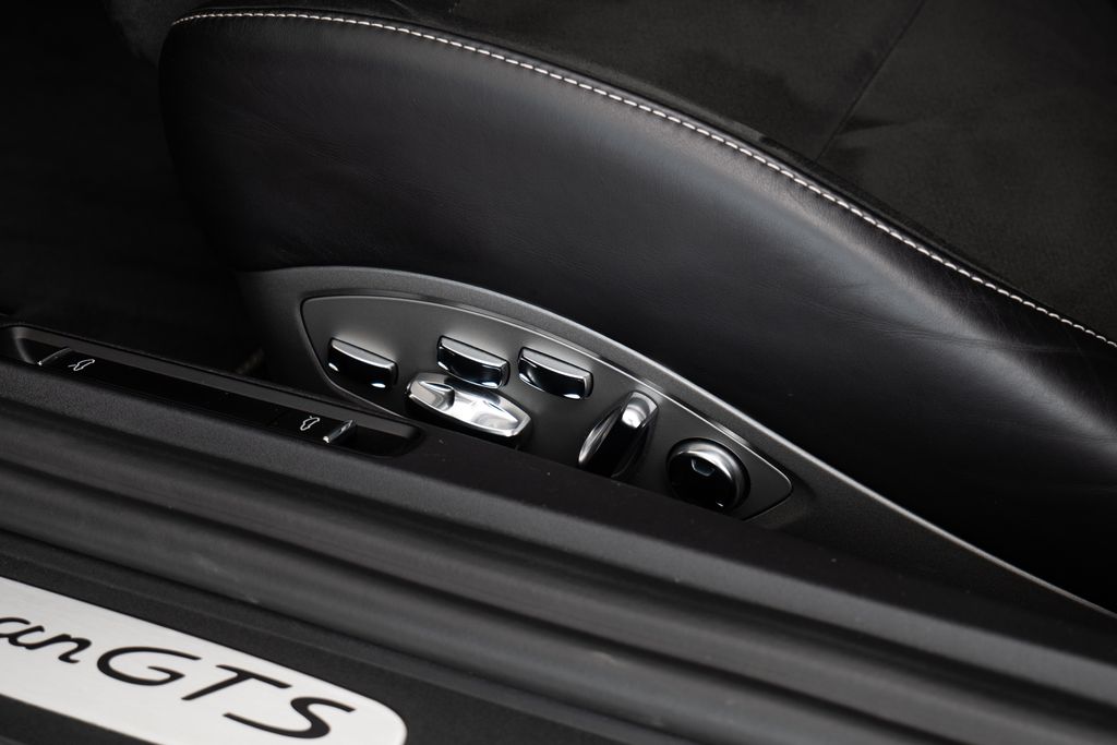 porsche-718-cayman-gts-4-0-approved-pdk - 5