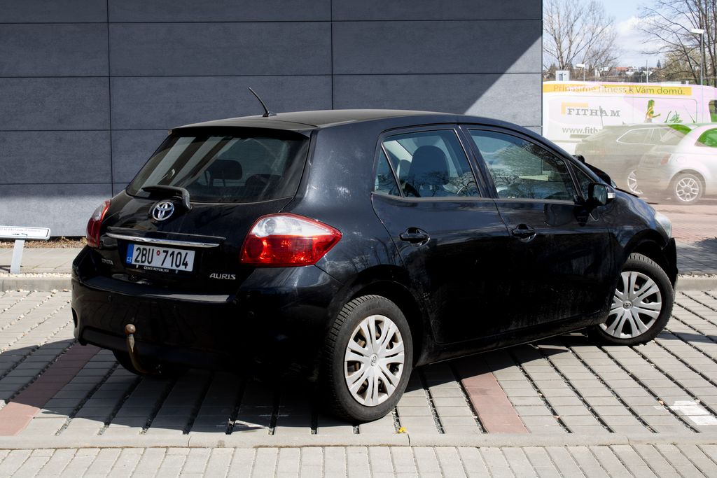 toyota-auris - 4