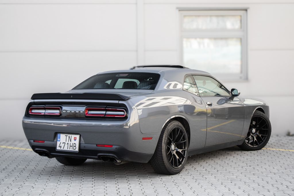 dodge-challenger-5-7-hemi-shaker-mt-lsd-h - 4