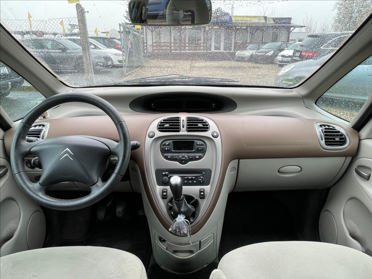 citroen-xsara-picasso-1-8-16-v - 6