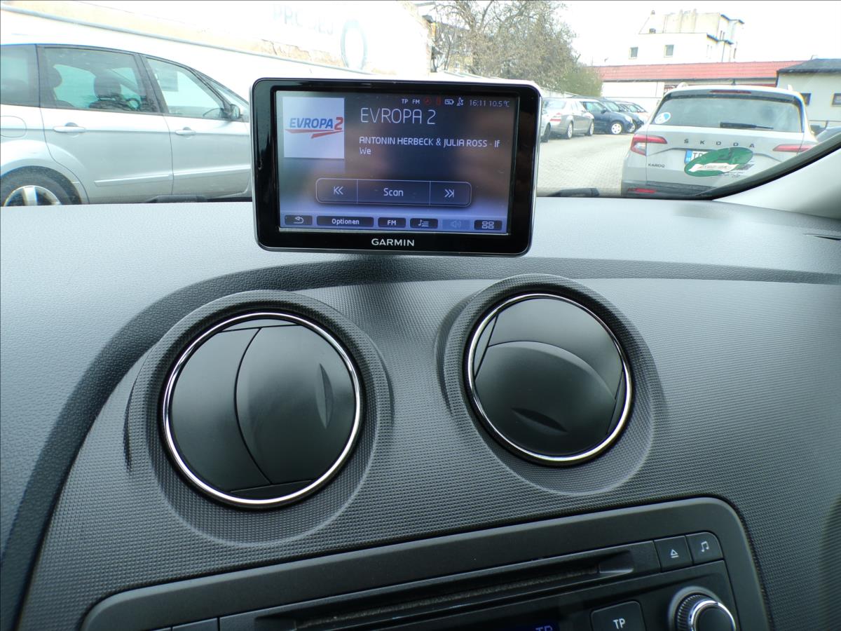 seat-ibiza-1-4-16v-navi-digi-klima-serviska - 8