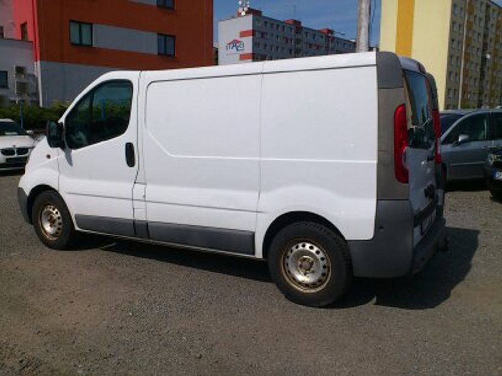 opel-vivaro-2-5-cdti-107kw - 4