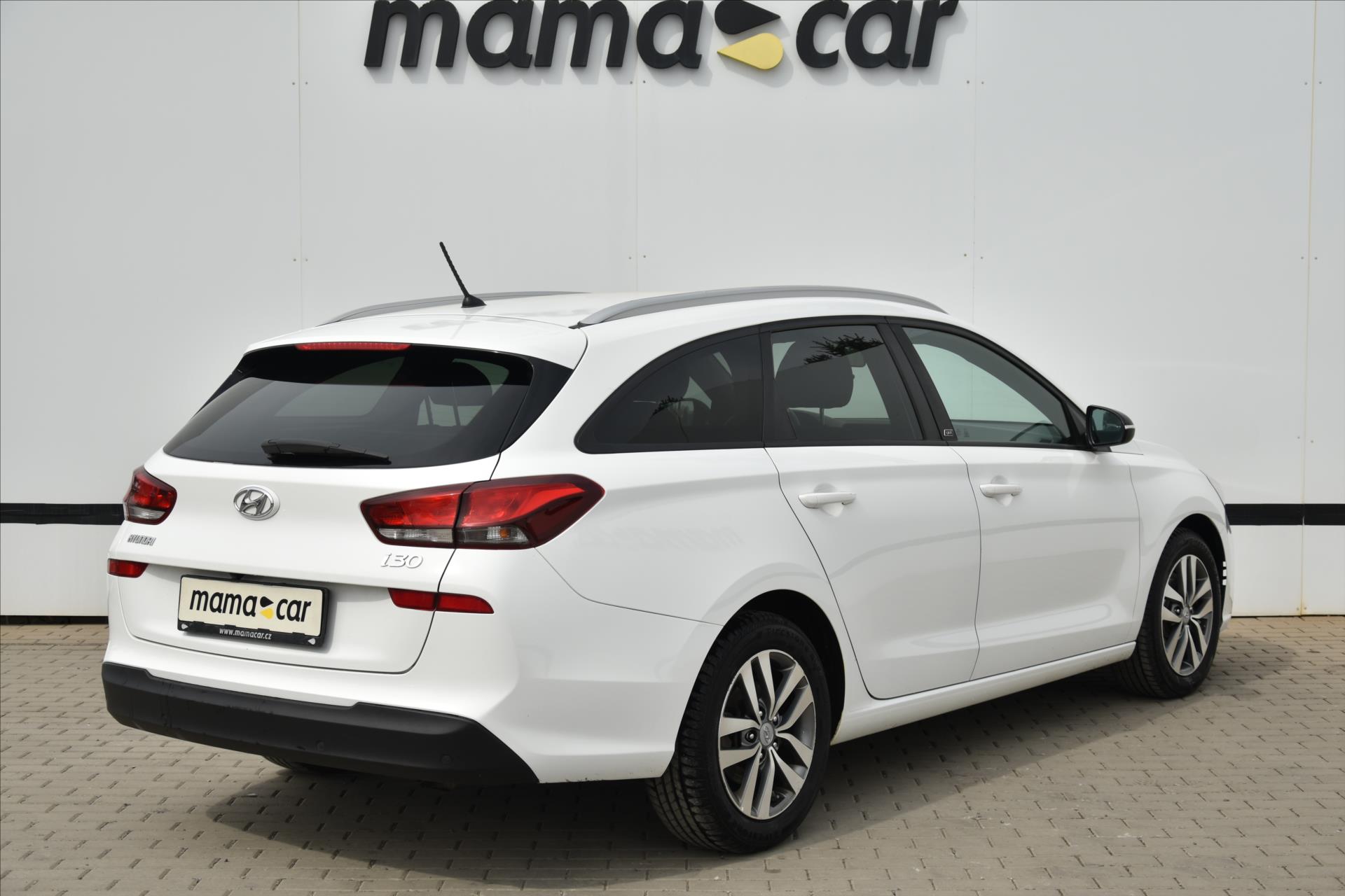 hyundai-i30-1-4t-gdi-go-servisni-kniha-cr - 1