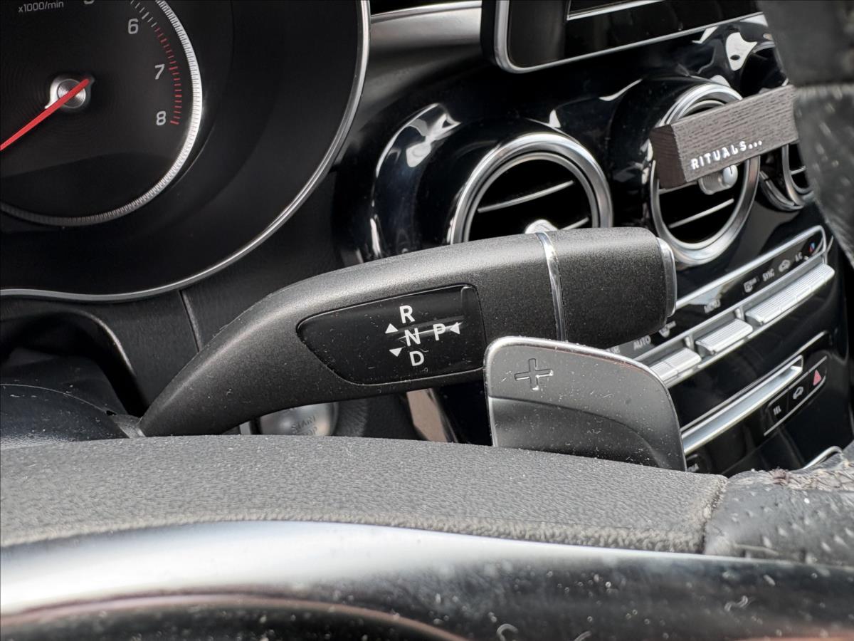 mercedes-benz-glc-2-0-250i-155kw-4m-amg-led-navi - 9