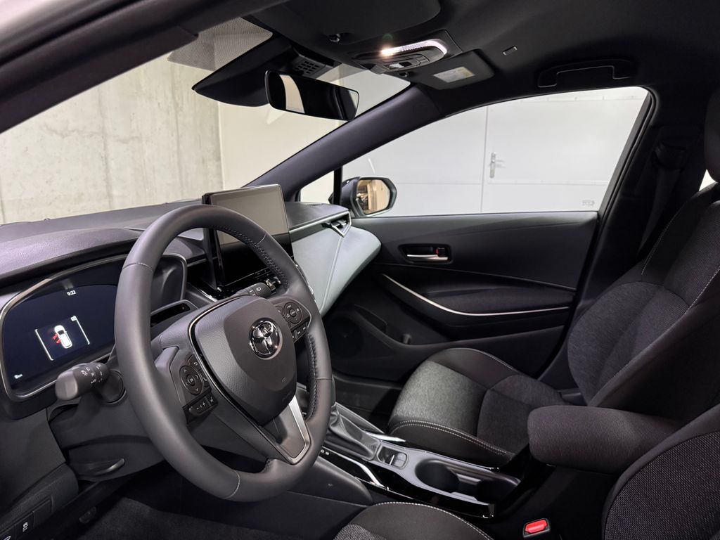 toyota-corolla-comfort-tech-1-8-hybrid-e-cvt - 8