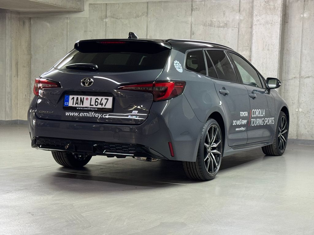 toyota-corolla-gr-sport-1-8-hybrid-e-cvt-gr - 4