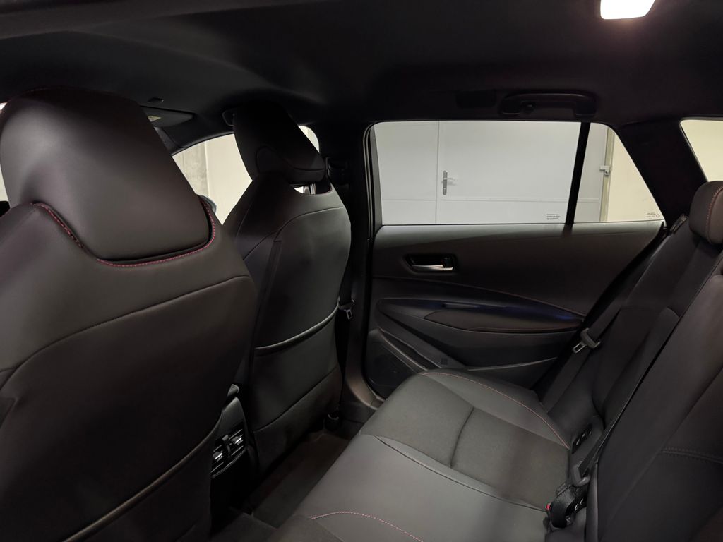 toyota-corolla-gr-sport-1-8-hybrid-e-cvt-gr - 9