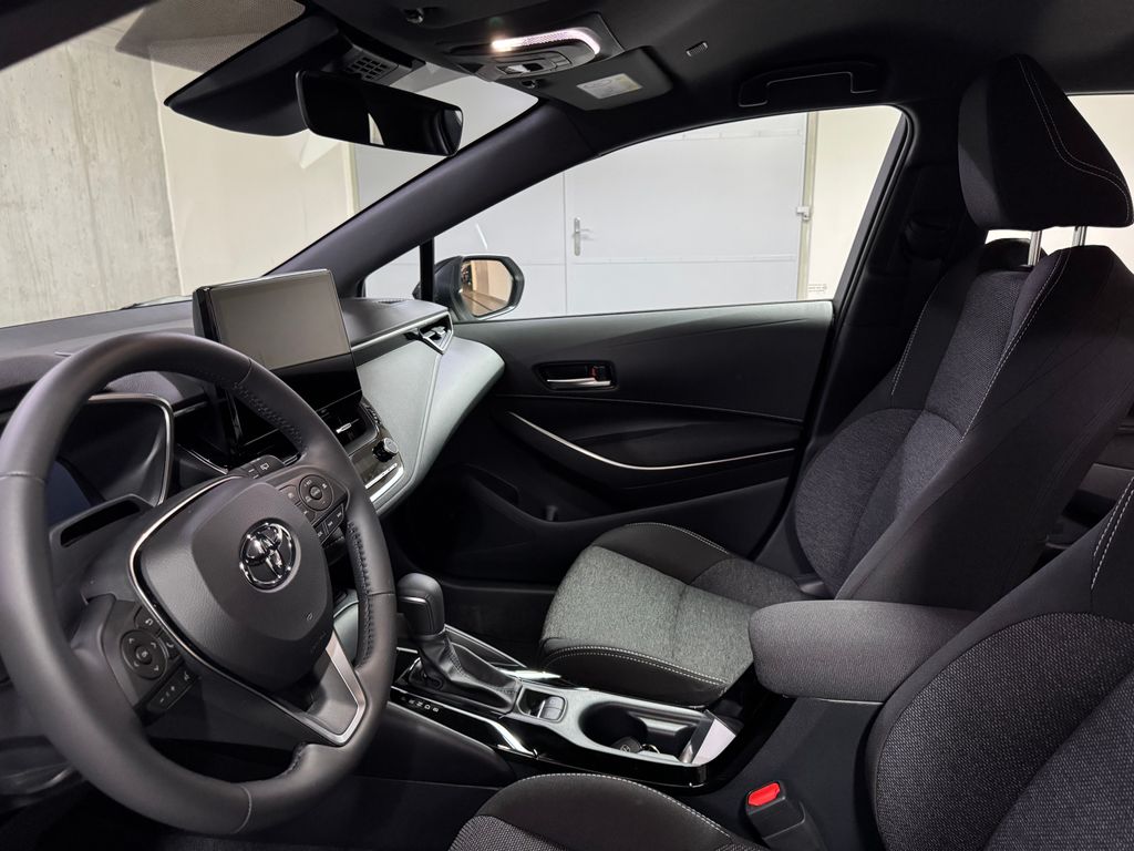 toyota-corolla-comfort-tech-1-8-hybrid-e-cvt - 8