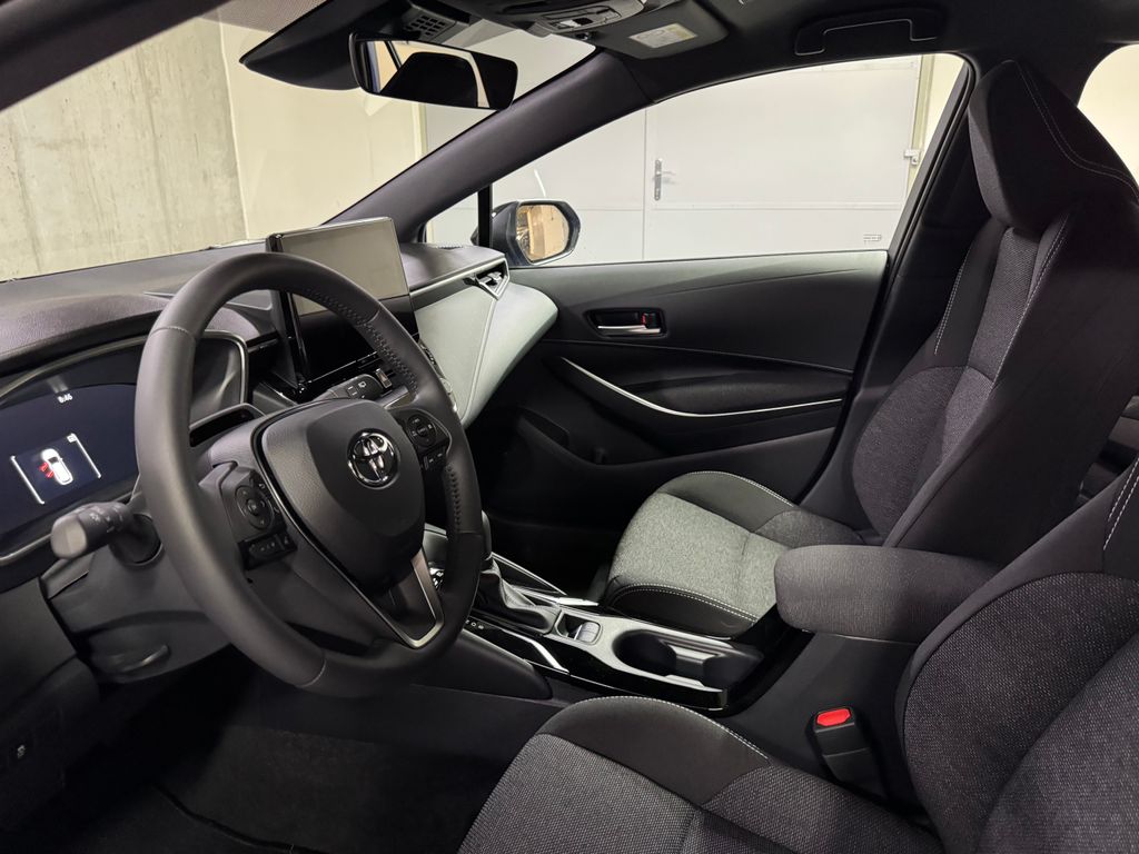 toyota-corolla-comfort-tech-1-8-hybrid-e-cvt - 8