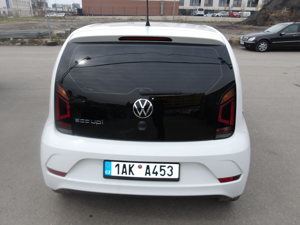 volkswagen-up-1-0i-50-kw-cng-nove-v-cr - 5