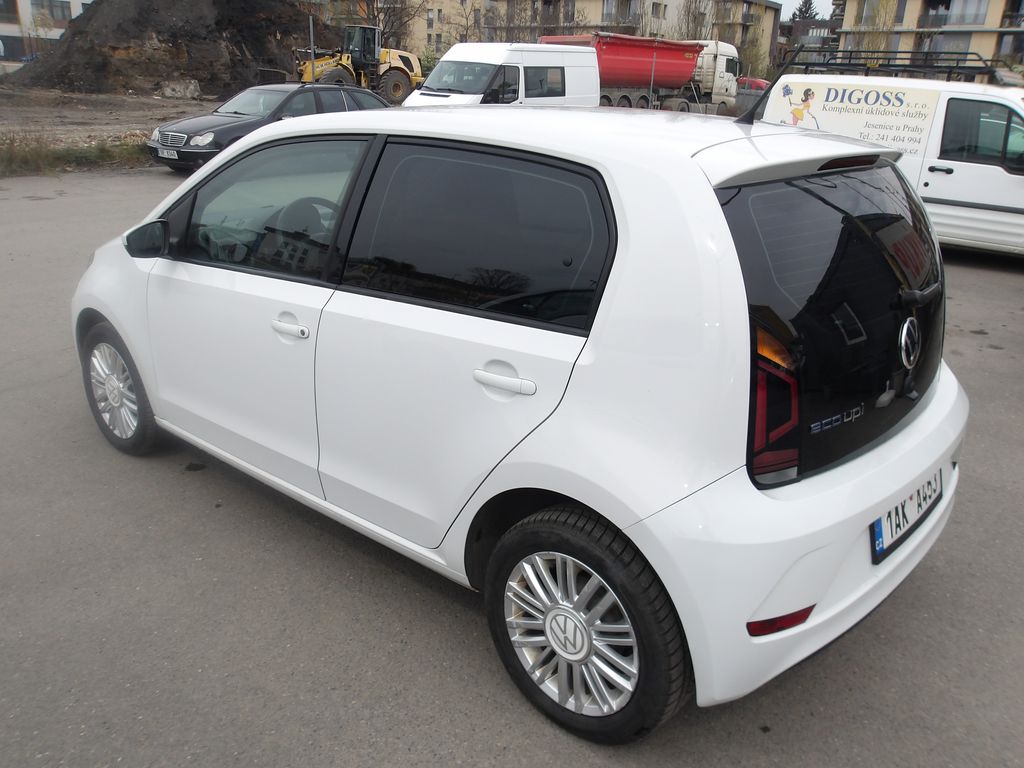 volkswagen-up-1-0i-50-kw-cng-nove-v-cr - 6