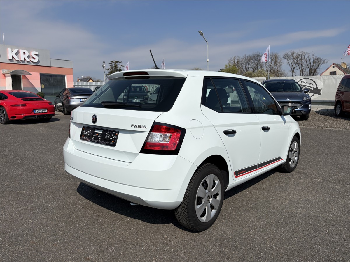 skoda-fabia-1-0-mpi-klima-1-majitelka-model-2016 - 4