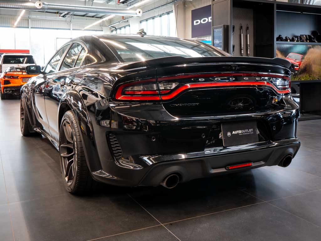 dodge-charger-6-4-392-hemi-v8-widebody - 2