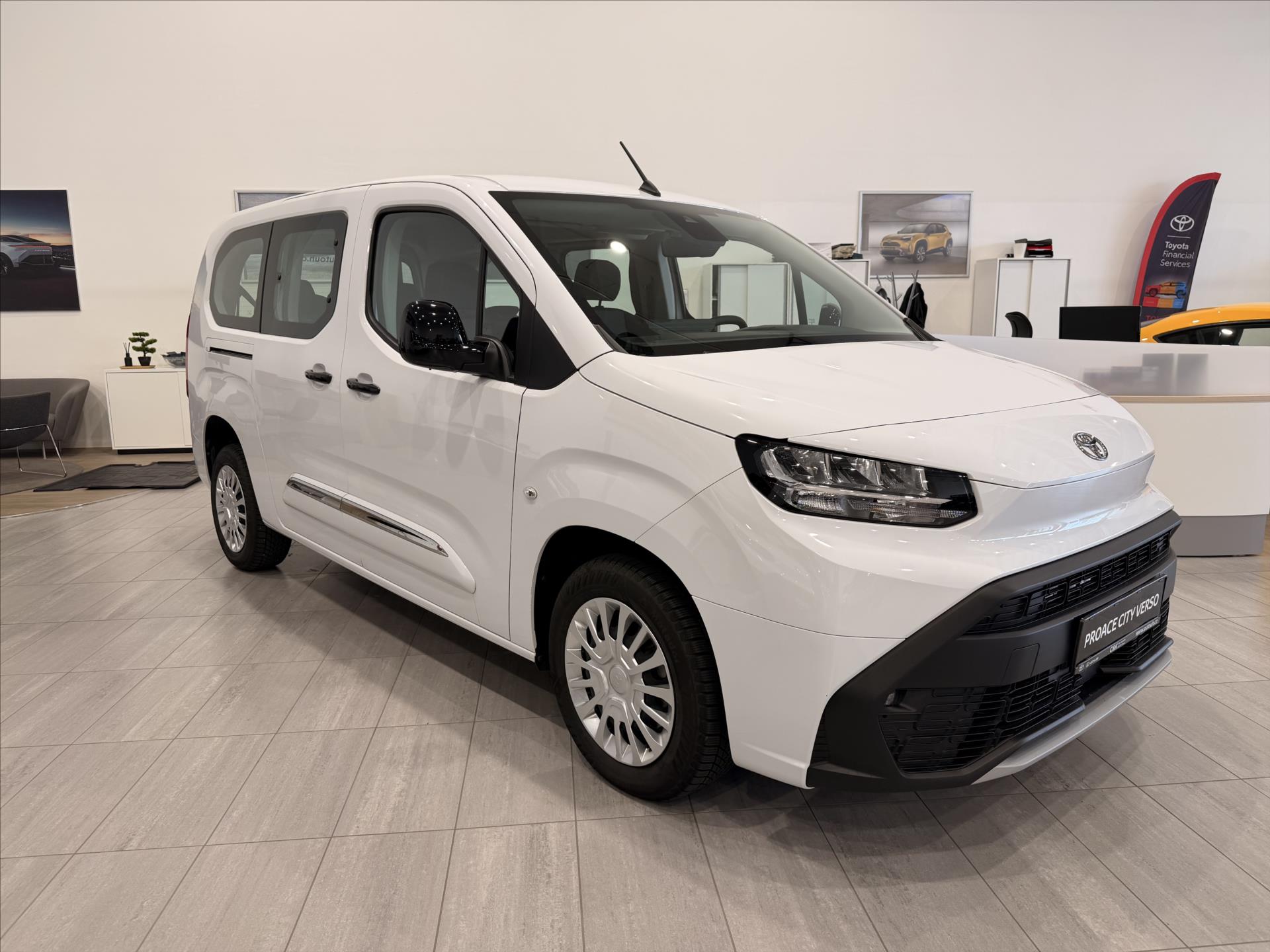 toyota-proace-1-5-business-7s-1-5-diesel-130hp-lwb - 7