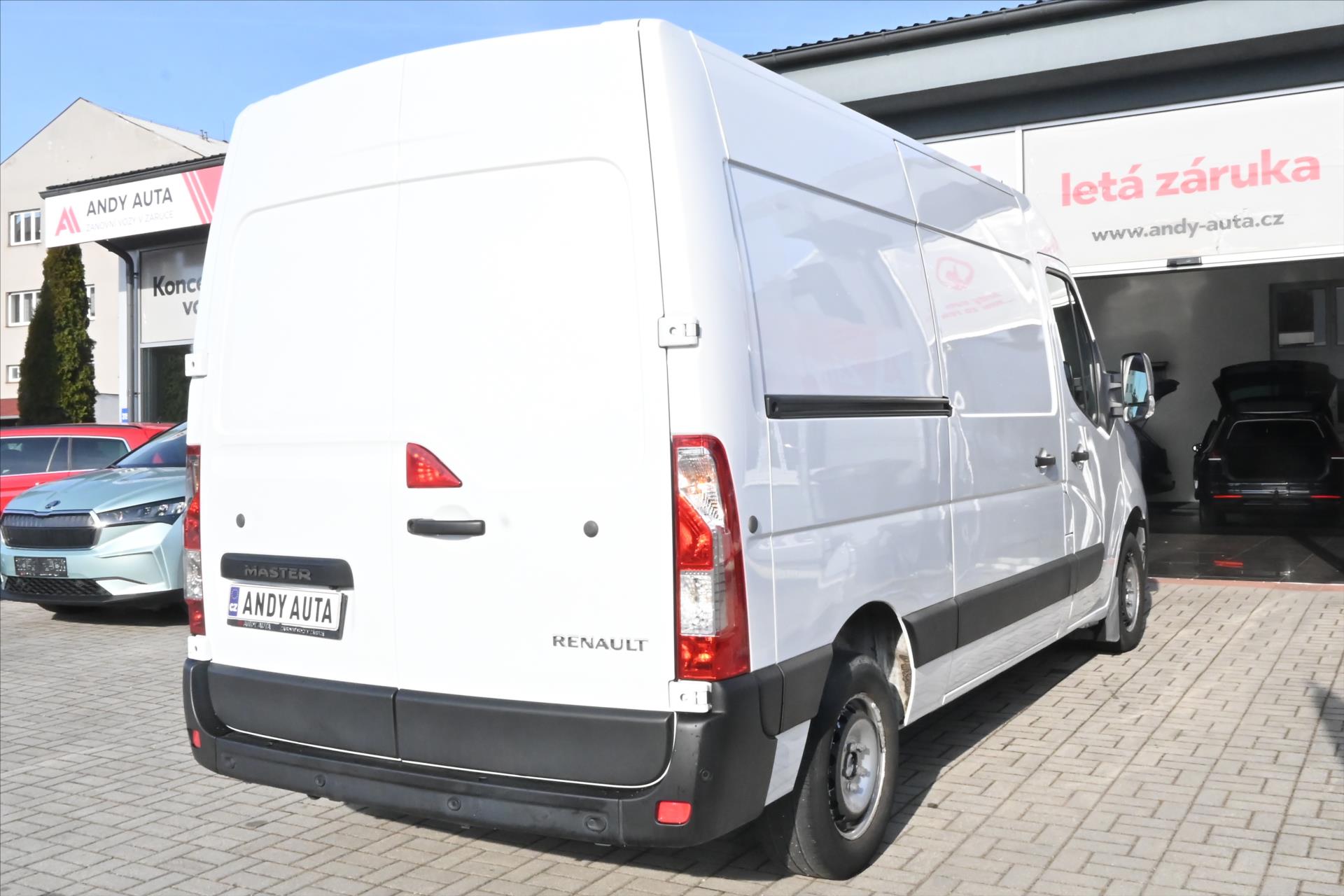renault-master-2-3-dci-110-kw-l2h2-zaruka-az-5-let - 4