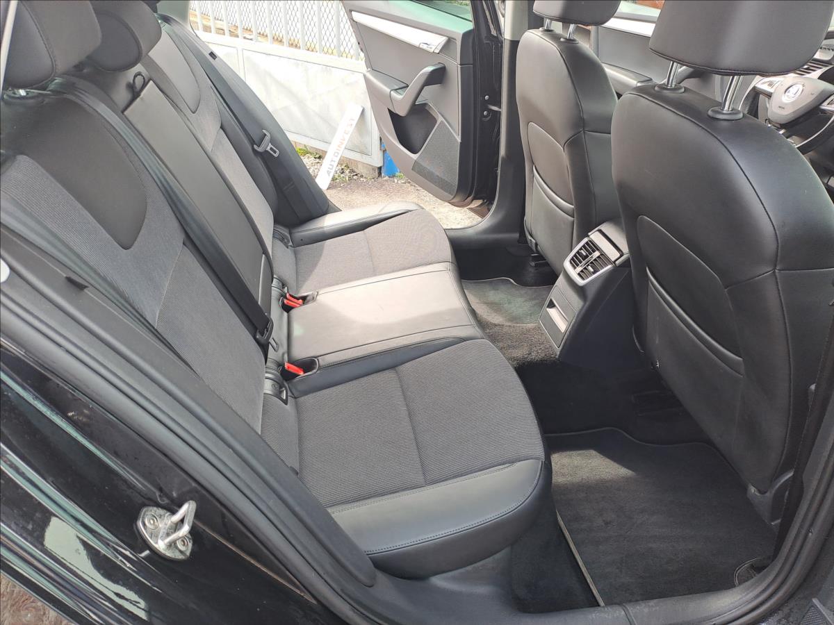 skoda-octavia-1-6-tdi-dsg-serviska - 6