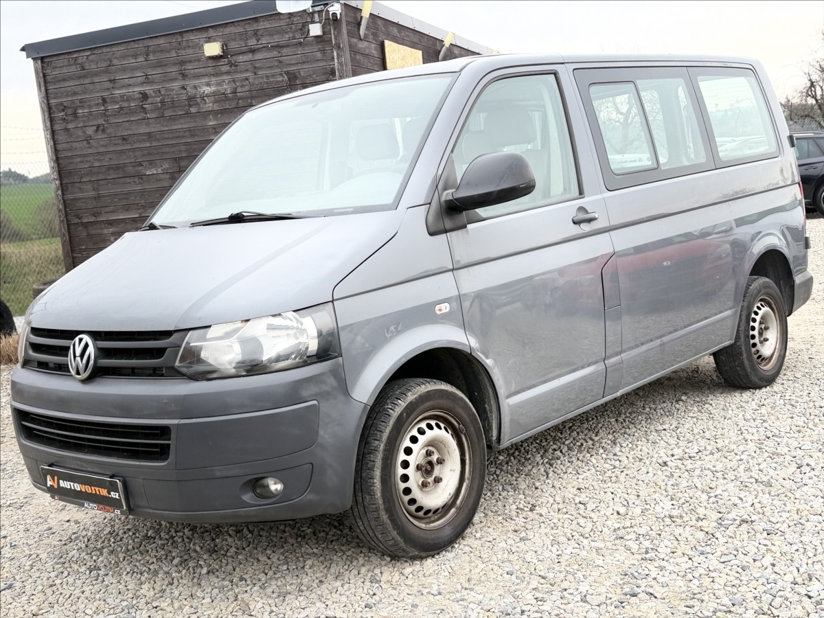 Volkswagen Transporter 2,0 TDI 7MÍST NOVÉ V ČR