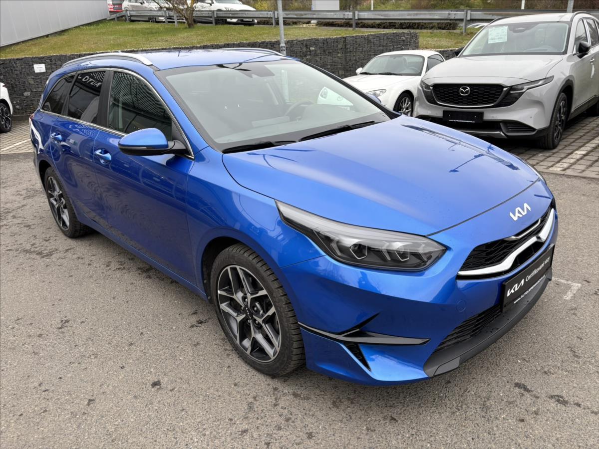 kia-ceed-1-5-tgdi-118kw-top-zaruka-navi - 6