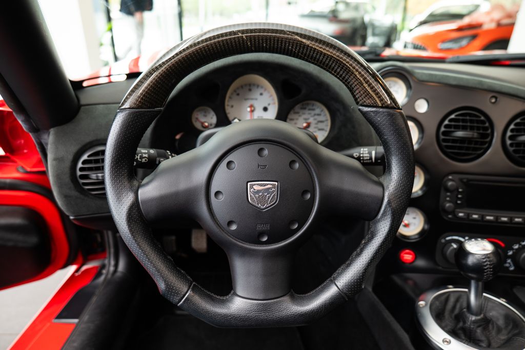 dodge-viper-srt-10-manual-v10-alpine-audio - 5