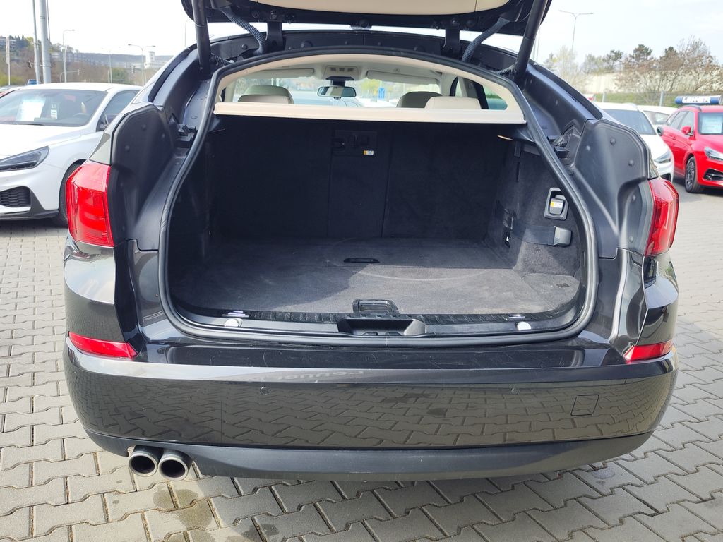 bmw-rada-5-530d-190kw-xdrive-gt-luxury-cr - 8