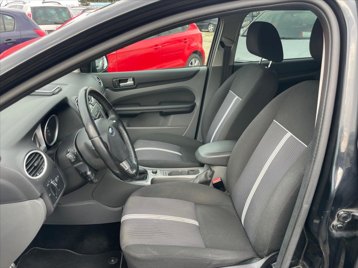 ford-focus-1-6-16-v - 7