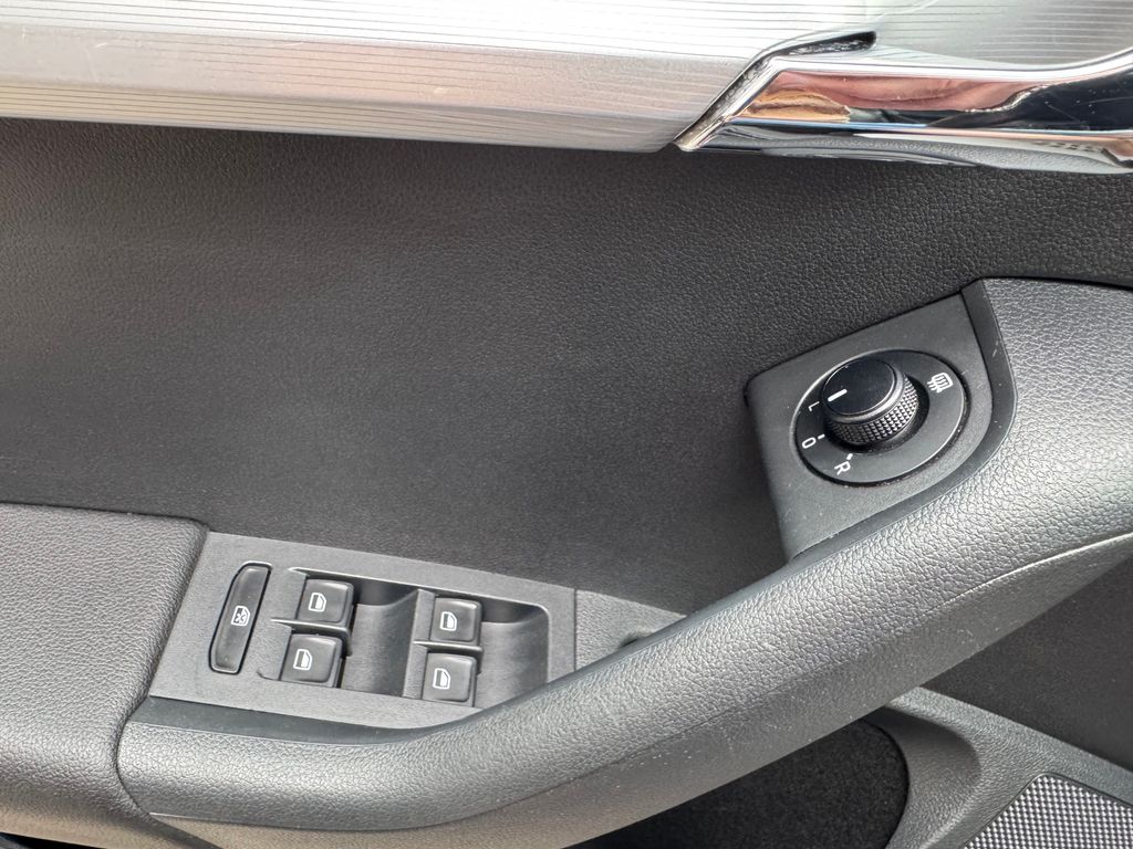 skoda-octavia-combi-1-4-tsi-elegance - 6