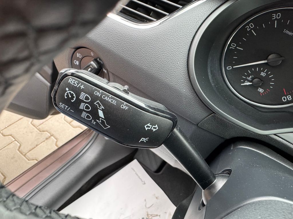 skoda-octavia-combi-1-4-tsi-elegance - 8