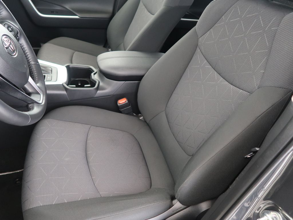 toyota-rav4-2-5hybrid-cz-1maj-comfort-styl - 8