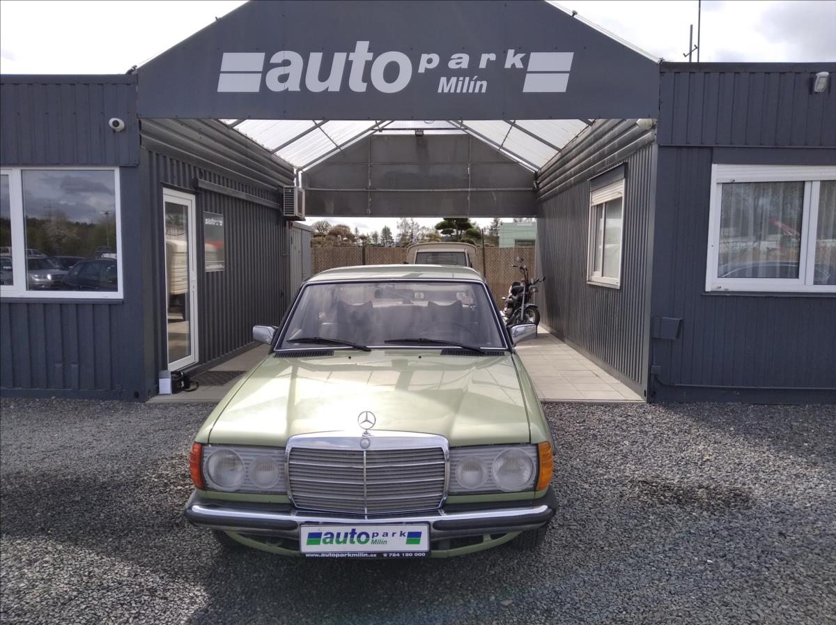 mercedes-benz-200-2-0-200-d-123 - 1
