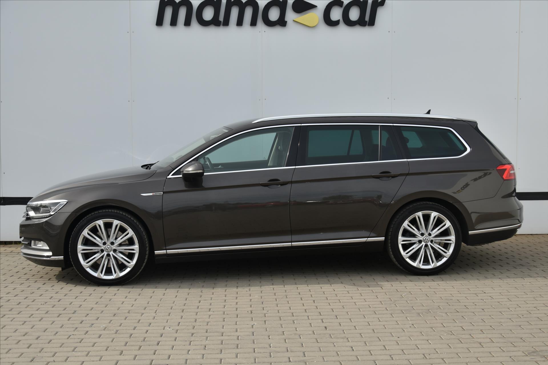 volkswagen-passat-2-0tdi-176kw-dsg-4mot-highline - 3