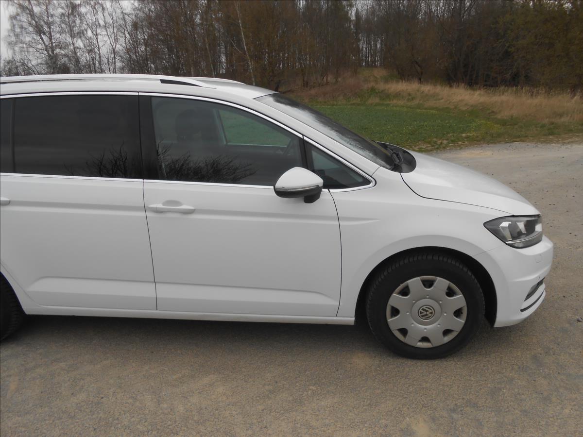 volkswagen-touran-2-0-tdi-110kw-comfortline - 3