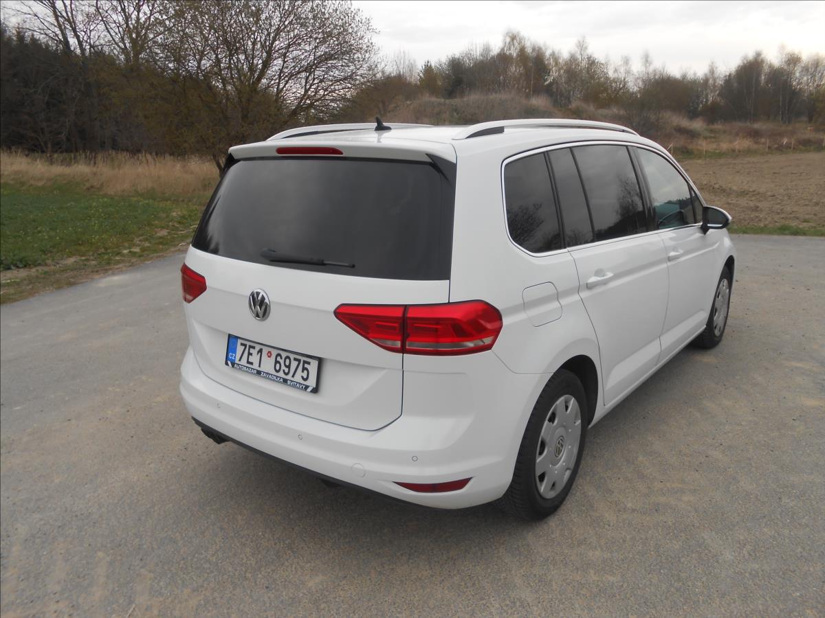 volkswagen-touran-2-0-tdi-110kw-comfortline - 5