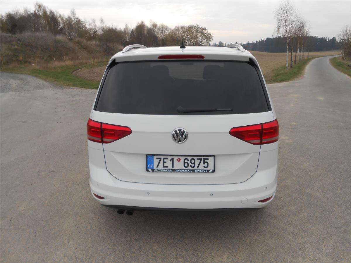 volkswagen-touran-2-0-tdi-110kw-comfortline - 6