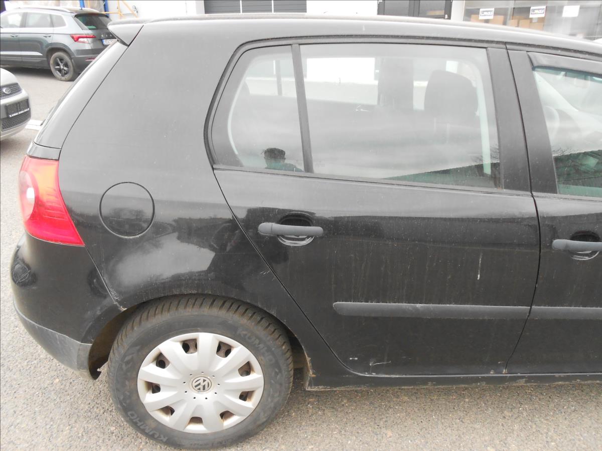volkswagen-golf-1-9-tdi-77kw - 4