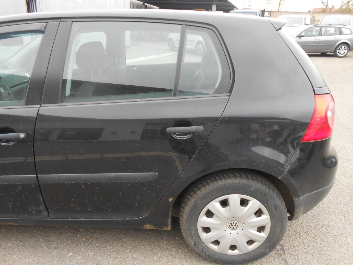 volkswagen-golf-1-9-tdi-77kw - 8