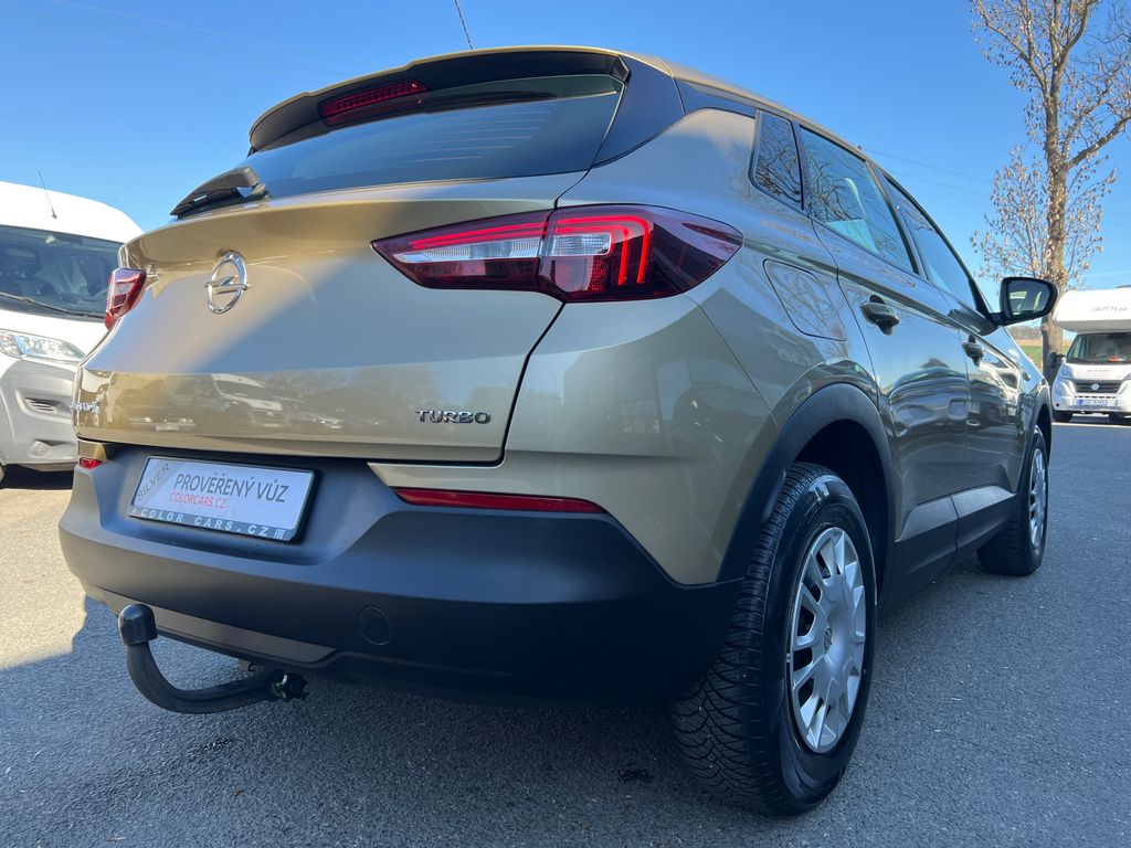 opel-grandland-x-1-2-131k-servis-zaruka-vyhrev - 4