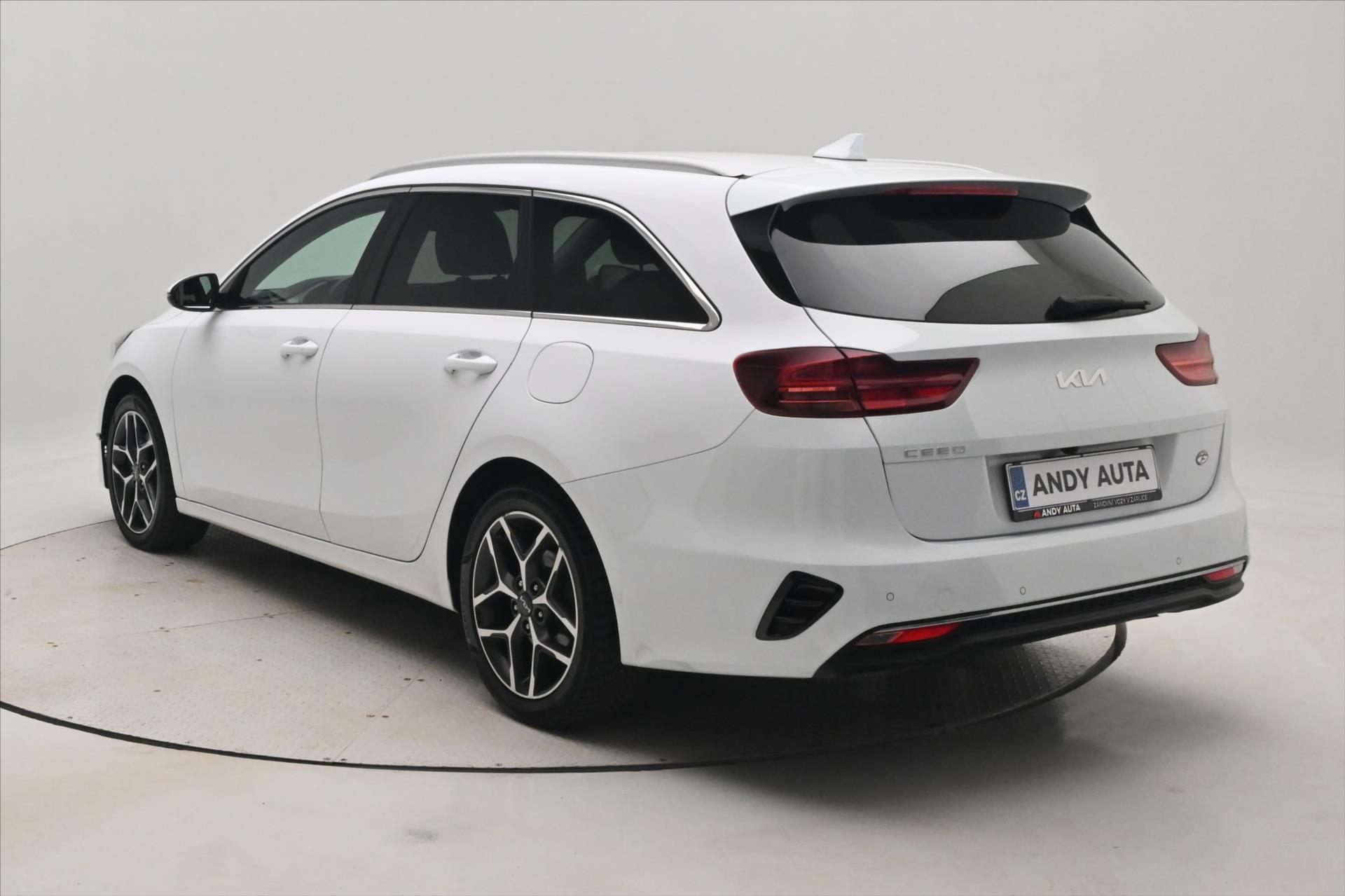 kia-ceed-1-5-t-gdi-117kw-sw-zaruka-az-5-let - 6
