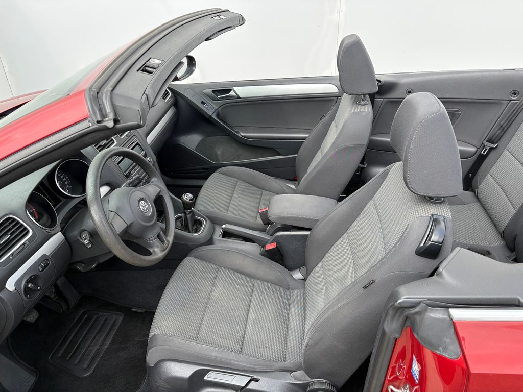 volkswagen-golf-1-4tsi-90kw-kabrio - 7
