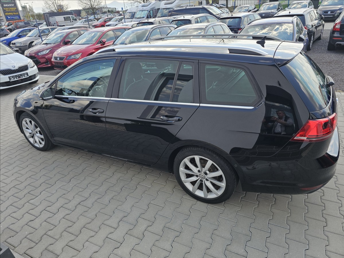 volkswagen-golf-1-4tsi-dsg-110kw-highline - 8