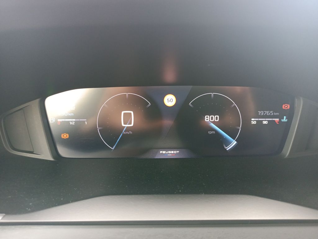 peugeot-2008-allure-puretech-100k-man6 - 6