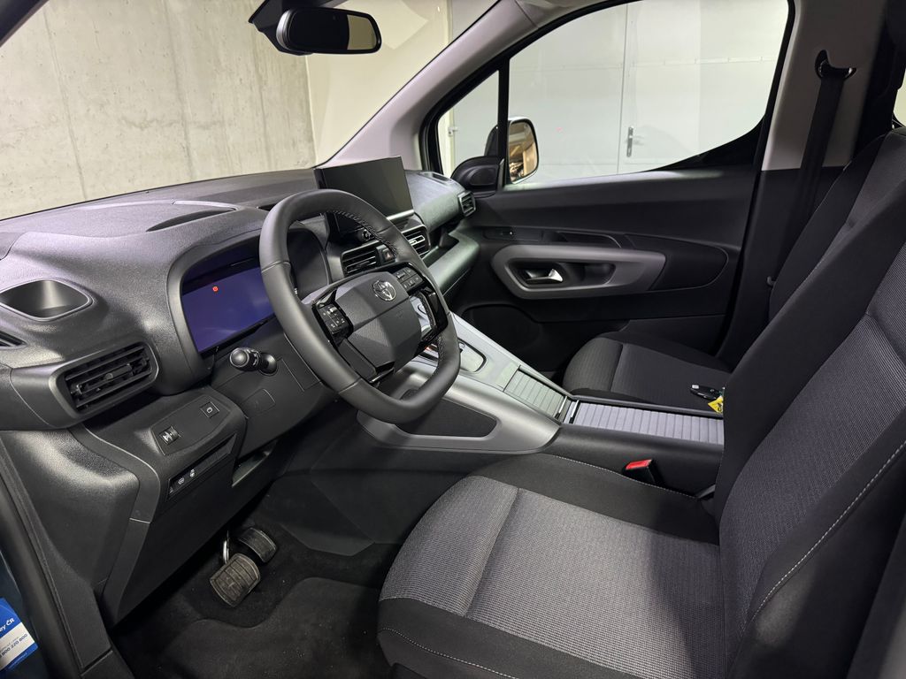 toyota-proace-city-verso-vip-7-mist-1-5-at-long - 8