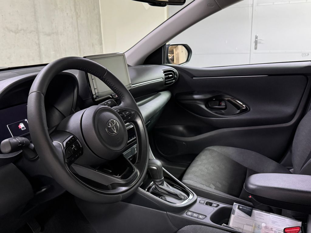 toyota-yaris-style-1-5-hybrid-e-cvt-style - 8