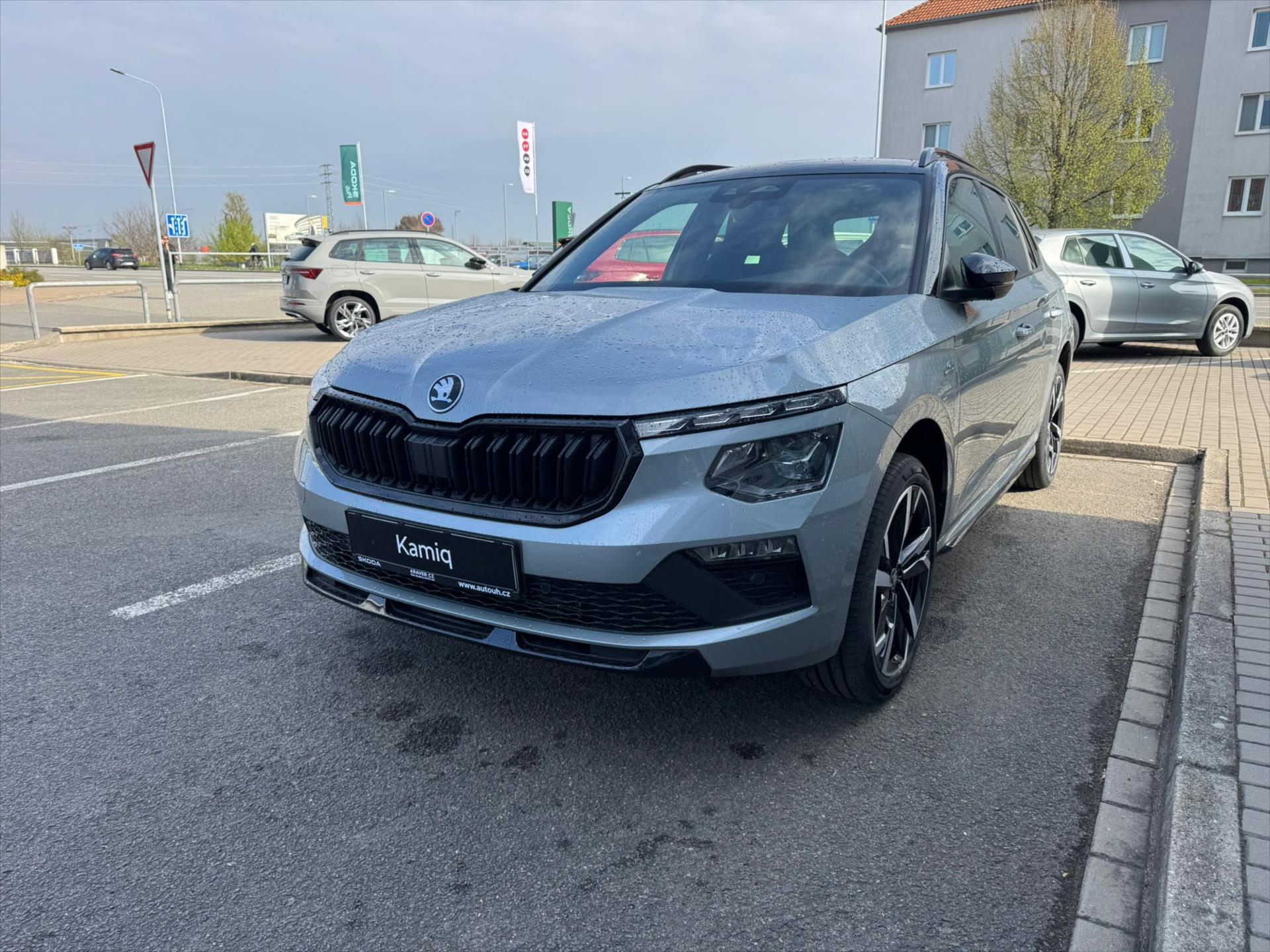 skoda-kamiq-1-0-tsi-85-kw-monte-carlo - 2