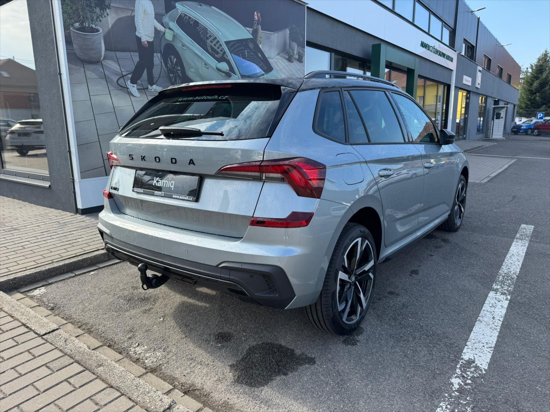 skoda-kamiq-1-0-tsi-85-kw-monte-carlo - 4
