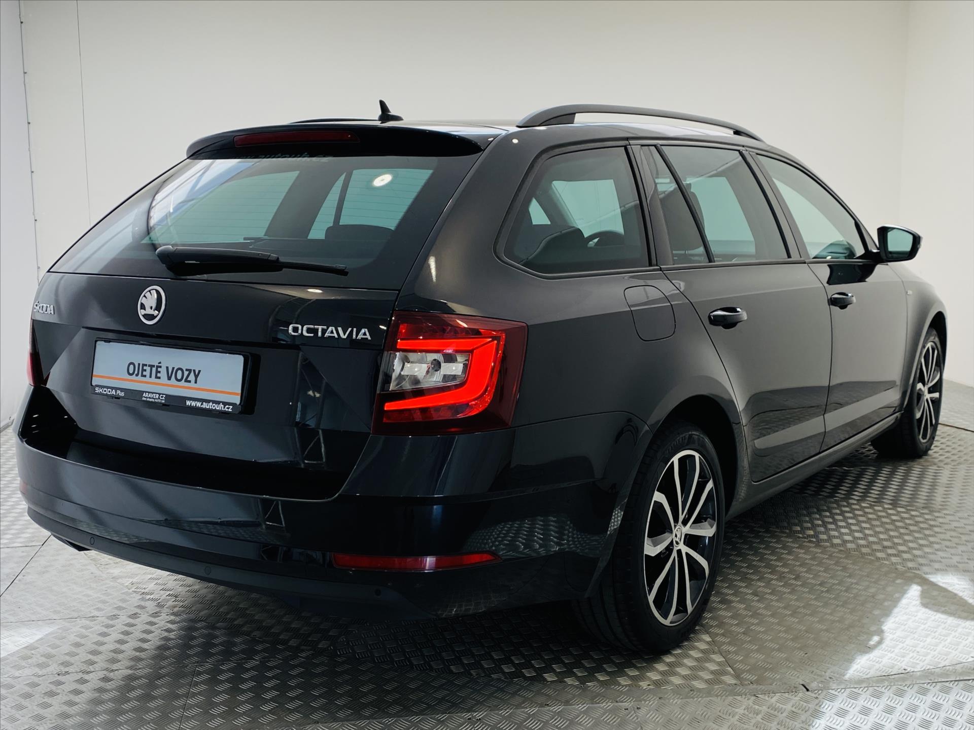 skoda-octavia-1-5-tsi-110kw-ambition - 1