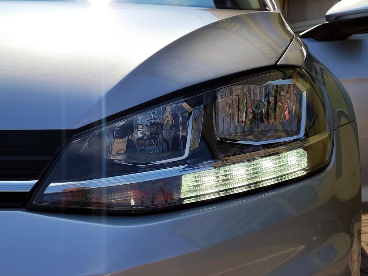 volkswagen-golf-1-6-tdi-dsg-cebia - 3