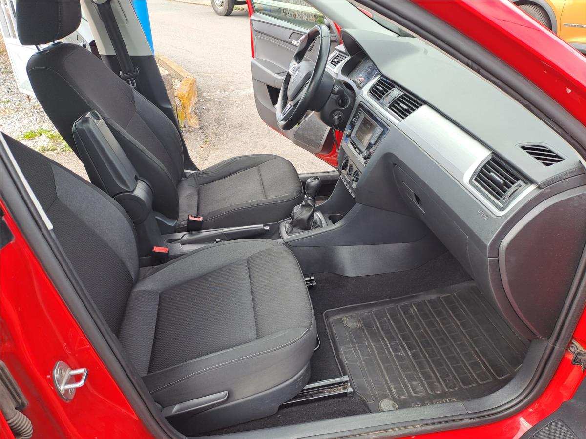 skoda-rapid-1-2-tsi-1-majitel-koupeno-cz - 7
